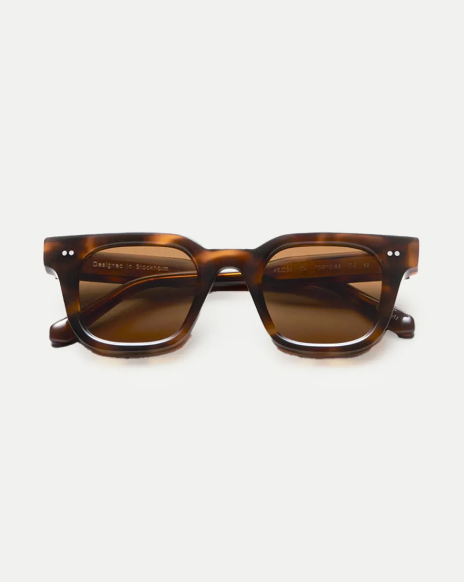 04 Sunglasses in Brown Multi>Veronica Beard Hot