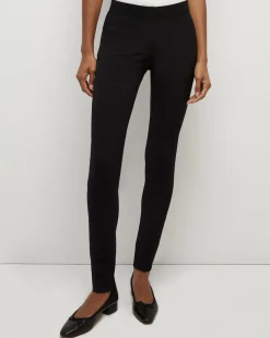 Scuba Legging><noscript><img width=